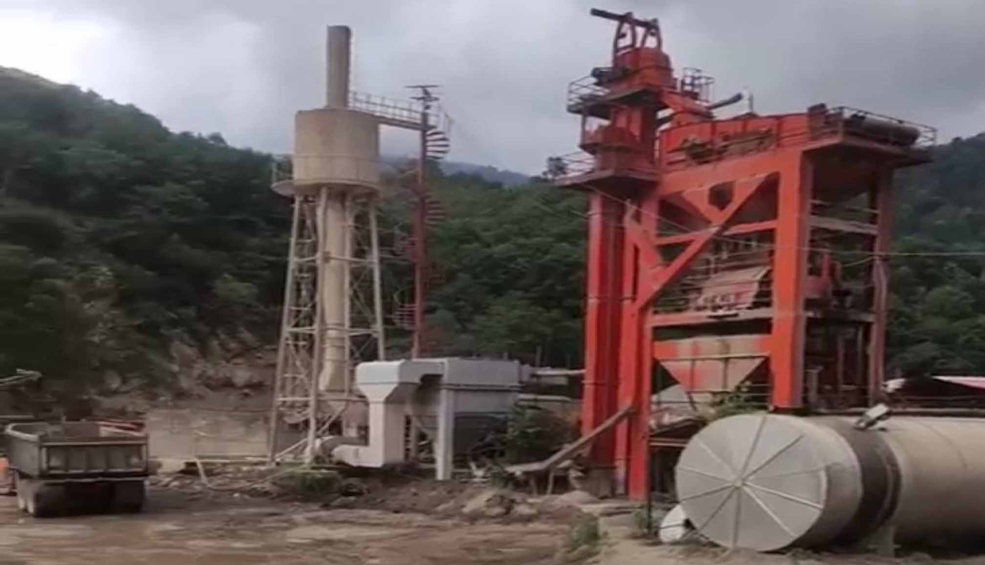 اجرای زیرساخت در کارخانه آسفالت تالش